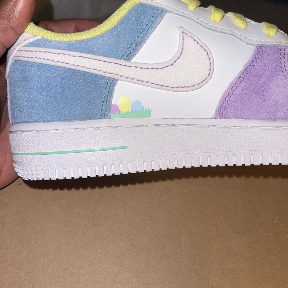Nike Air Force 1 - Picture 7 of 10